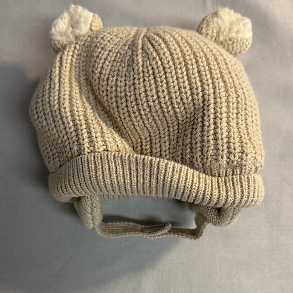 ⭐️ GAP Kids Beige plush lined Knit Hat with double Pom-Poms